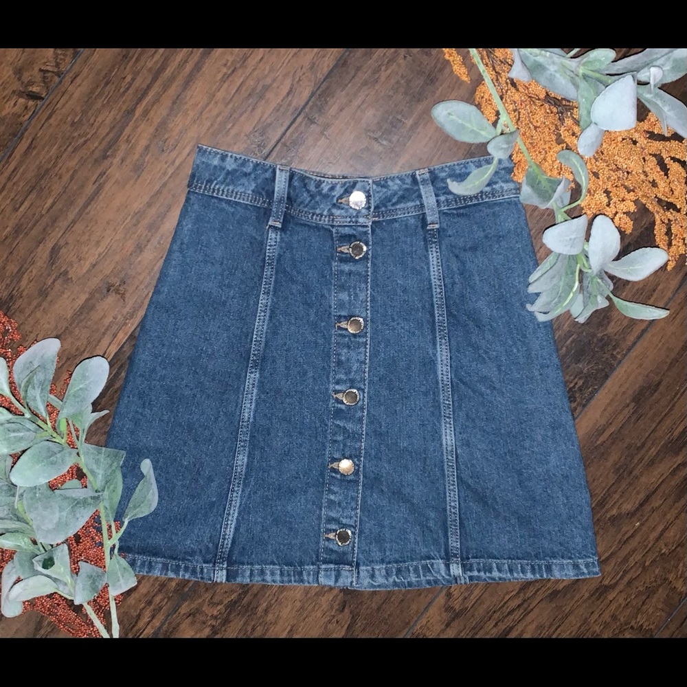 H&M Button-Down Denim Skirt.